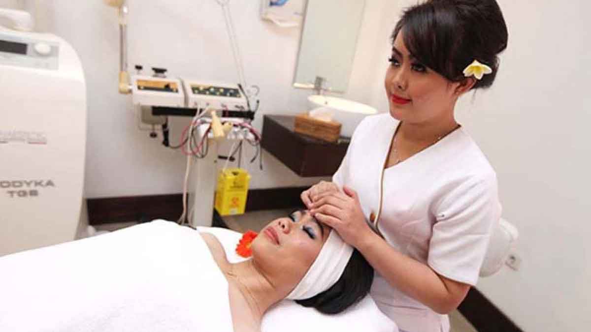 3 Manfaat Facial yang Dilakukan Secara Rutin