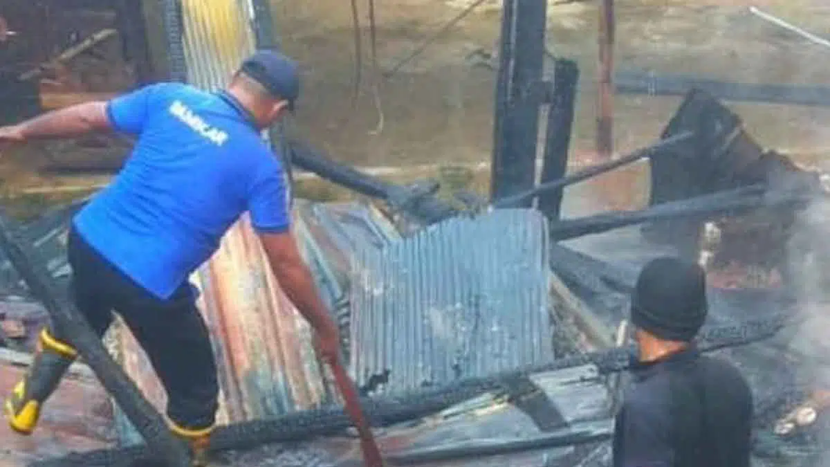 Los Pasar Palengaan Pamekasan Terbakar