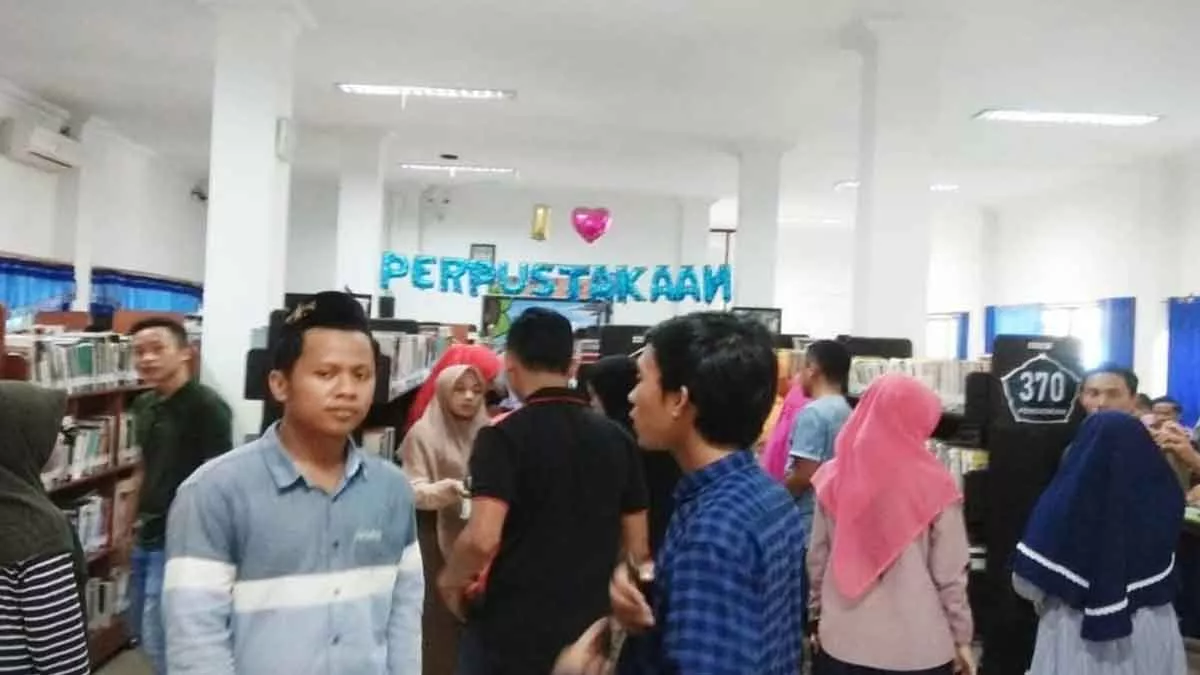 Survei, Warga Pamekasan Lebih Banyak Pinjam Buku Daripada Beli
