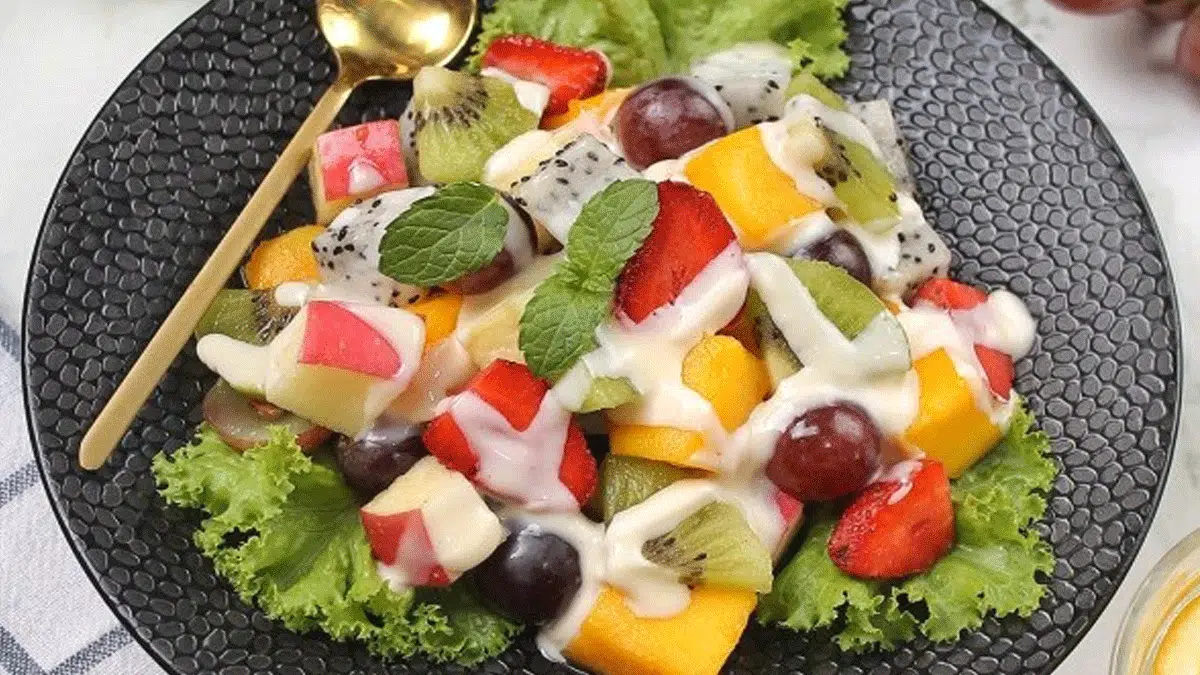 Menu Sehat: Resep Croatian Salad yang Kaya Buah Segar