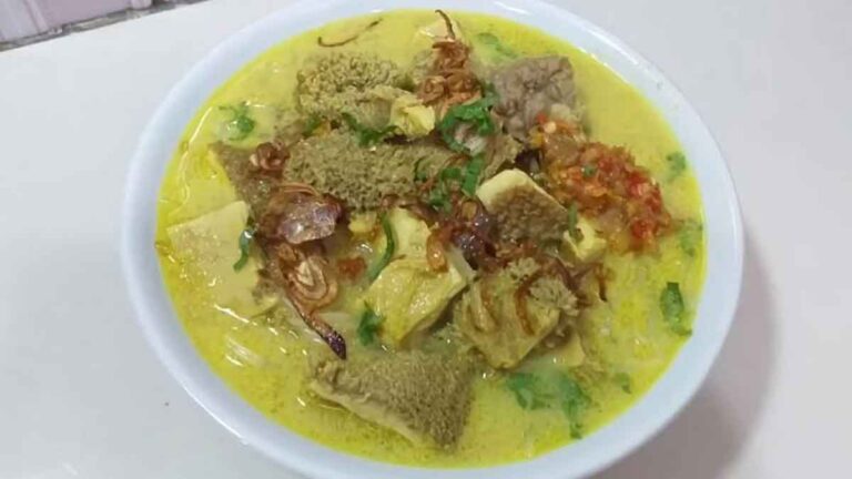 Resep Soto Santan: Kelezatan Gurih Yang Menggugah Selera (Lengkap Dengan Tips Dan Trik!)