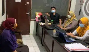 Pasangan Bukan Muhrim Telanjang di Dalam Kamar, Ternyata Ada Yang Menyediakan