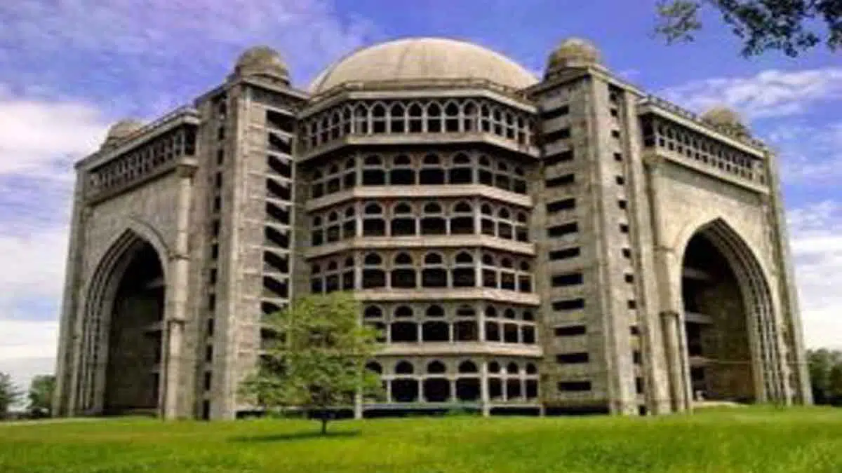 4-Fakta-Unik-Masjid-Rahmatan-Lil-Alamin-MaHad-Al-Zayitun-Jawa-Barat