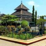 5 Keunikan Masjid Agung Demak Sebagai Masjid Bersejarah di Jawa Tengah
