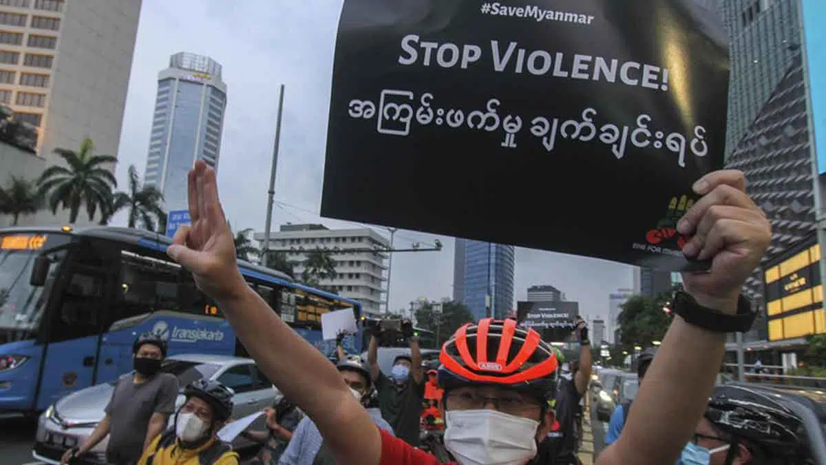 745-Tewas-di-Tengah-Upaya-ASEAN-Mencari-Solusi-Krisis-Myanmar