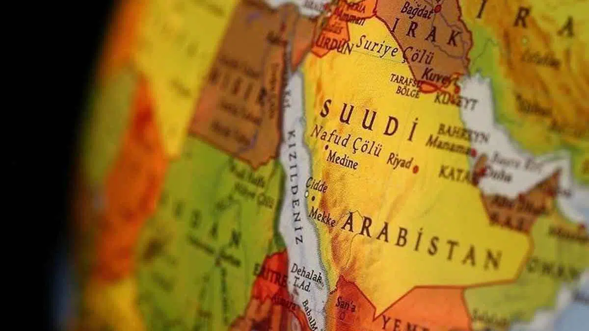 Arab-Saudi-Musnahkan-Perahu-Bermuatan-Bom-di-Laut-Merah