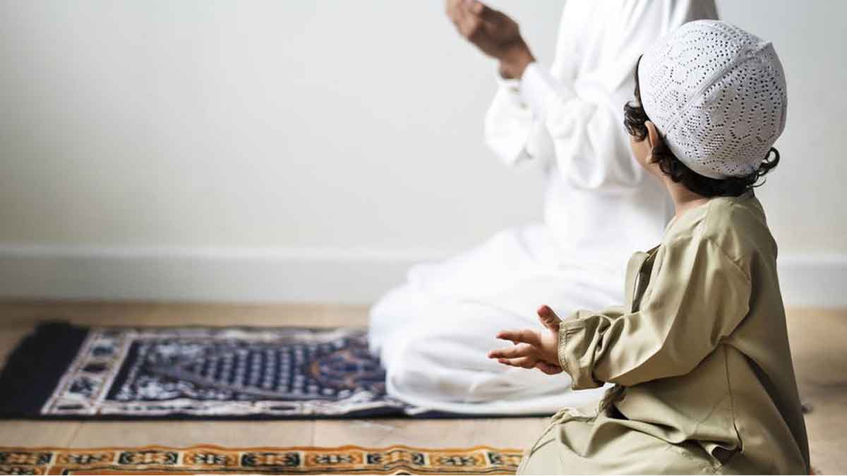 Begini-Caranya-Ajarkan-Anak-Agar-Senang-Mengikuti-Salat-Tarawih-Berjamaah