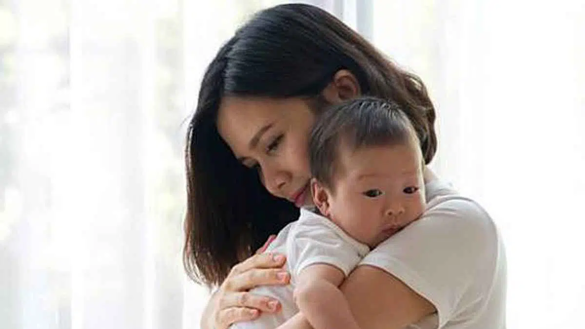Bunda, Ini Cara Gendong Bayi Yang Baik Dan Benar
