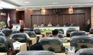 Belasan Anggota DPRD Pamekasan Absen Rapat Paripurna Penetapan Rapeda Retribusi