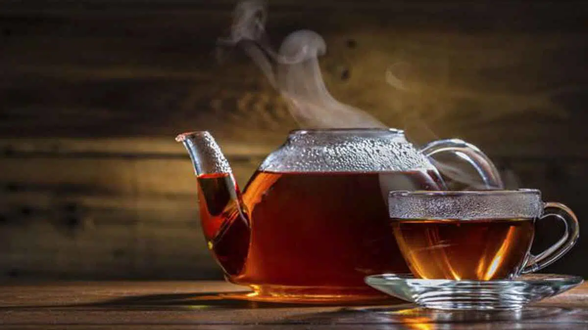 Hindari-Minum-Teh-Secara-Berlebihan-Saat-Buka-Puasa,-Ini-Alasannya