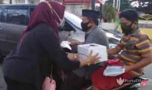 MH Said Abdullah Bagikan 50 Ribu Takjil Gratis pada Ramadan 1442 H