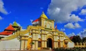 Masjid-Jamik-Sumenep-Sebagai-Wisata-Religi-Kebanggaaan-Semenep