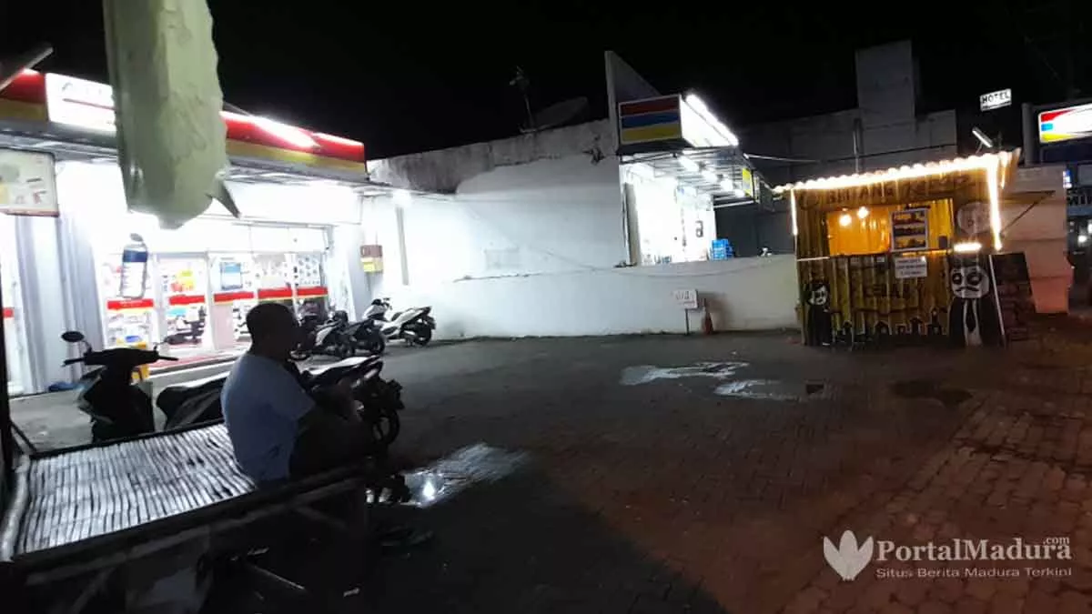 Minimarket Menjamur, Toko Lokal Sepi Pengunjung