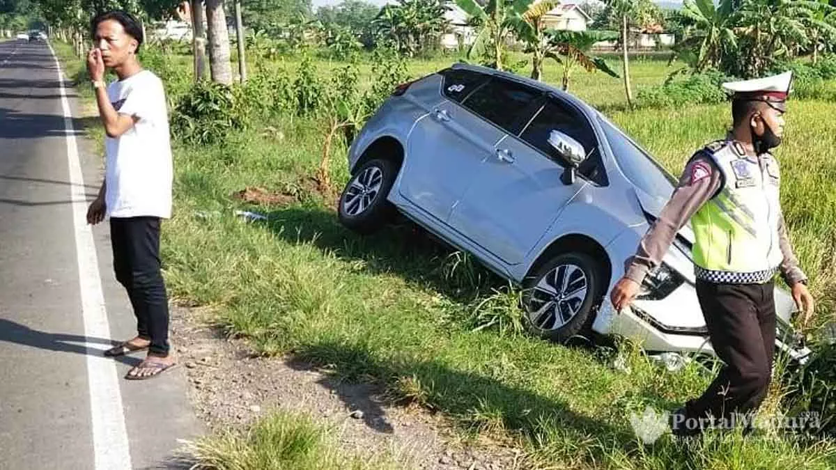 Kemudikan Xpander, Pelajar asal Sumenep Kecelakaan di Sampang