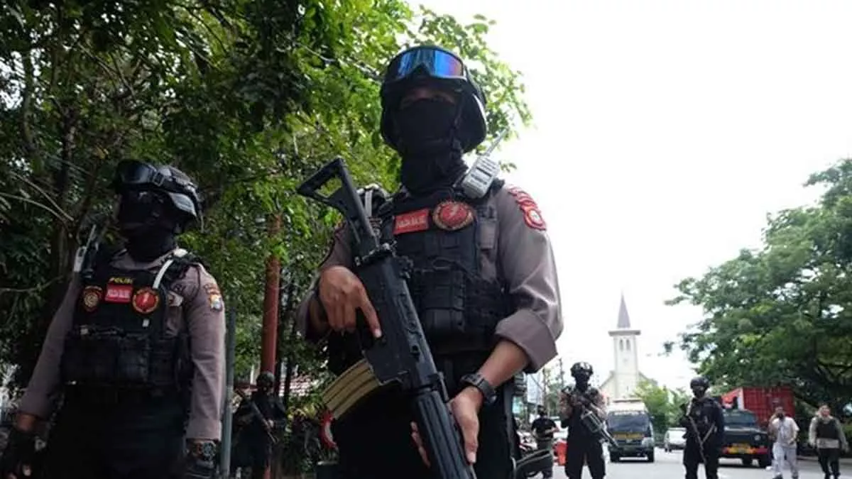Polisi Kembali Tangkap 6 Terduga Teroris Pasca Bom Bunuh Diri di Makassar