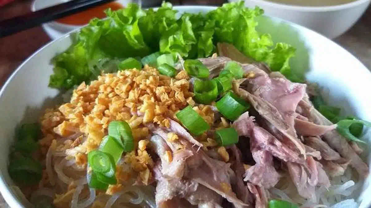 Resep-Bihun-Bebek-Gurih-Khas-Medan-yang-Menggugah-Selera