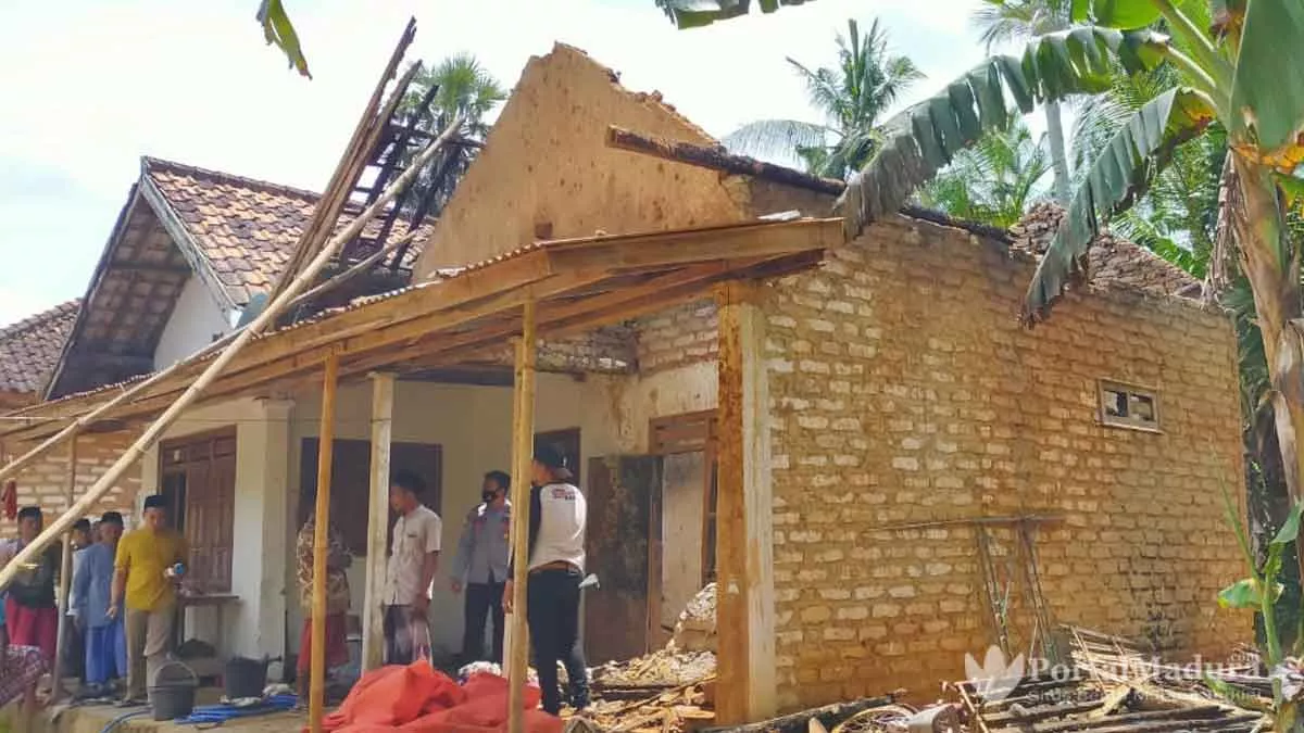 Rumah Adruki Tamedung Terbakar