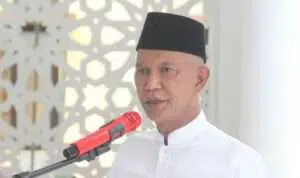 Said Abdullah Bagikan Puluhan Ribu Paket Sembako di Madura