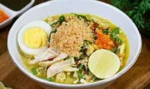 Menu Buka Puasa: Resep Soto Lamongan yang Gurih dan Segar