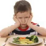 Tips Untuk Bunda Dirumah, Agar Anak Mau Makan Sayur