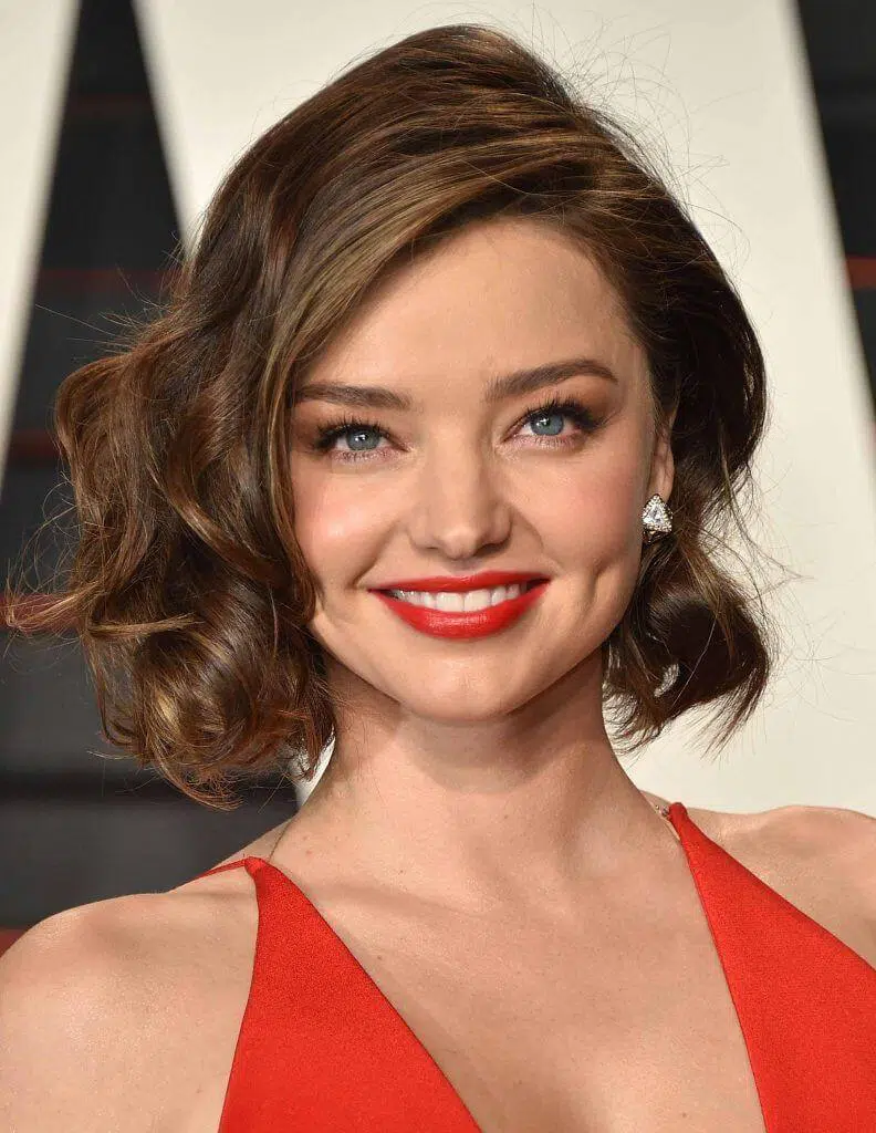 Inspirasi Model Rambut Pendek Wanita Untuk Wajah Bulat