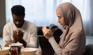 Lakukan ini Agar Tetap Semangat Jalankan Puasa