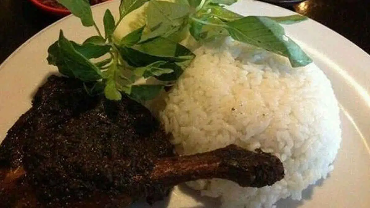 Resep Bebek Hitam Khas Madura yang Menggoyang Lidah
