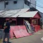 Jadi Tempat Jaringan Prostitusi, Warung Cat Merah di Babbalan Dibongkar Paksa