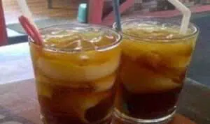 Resep Es Kelapa Muda Gula Merah yang Manis dan Menyegarkan
