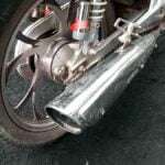 Ini 5 Penyebab Knalpot Motor Meledak-ledak
