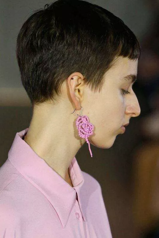 Inspirasi Model Rambut Pendek Wanita Untuk Wajah Bulat - Portalmadura.com model rambut pendek wanita untuk wajah bula