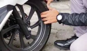 5 Perawatan Motor yang Bisa Dilakukan Sambil Ngabuburit