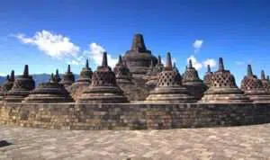 4-Fakta-Unik-dan-Menarik-Candi-Borobudur
