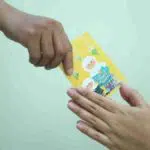 4 Trik Kasih Angpau Lebaran Tanpa Bikin Kantong Kering