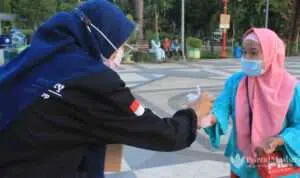 Forsa FH dan Buss Sumenep Bagi-bagi Takjil Gratis