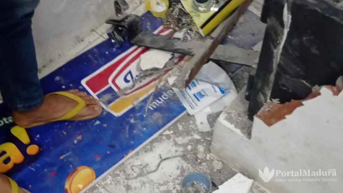 Indomaret-Banyuates-Dibobol-Maling