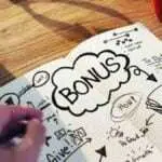 Ini Perbedaan Insentif dan Bonus, Karyawan Harus Tahu!