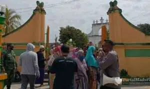 Jelang Lebaran Ketupat, Peziarah Padati Asta Tinggi Sumenep