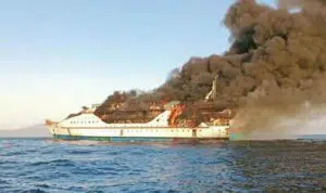 Kapal-Berisi-181-Penumpang-Terbakar-di-Maluku