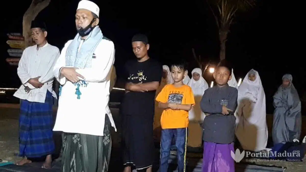 Khotbah Gerhana Bulan di Pantai eKasoghi: Tinggalkanlah Mitos