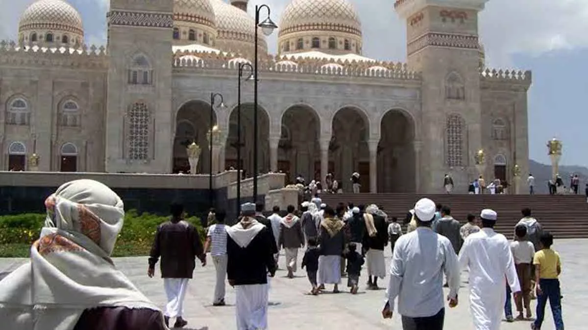 Lambat Datang Salat Jumat, Apakah Masih Dapat Pahala?