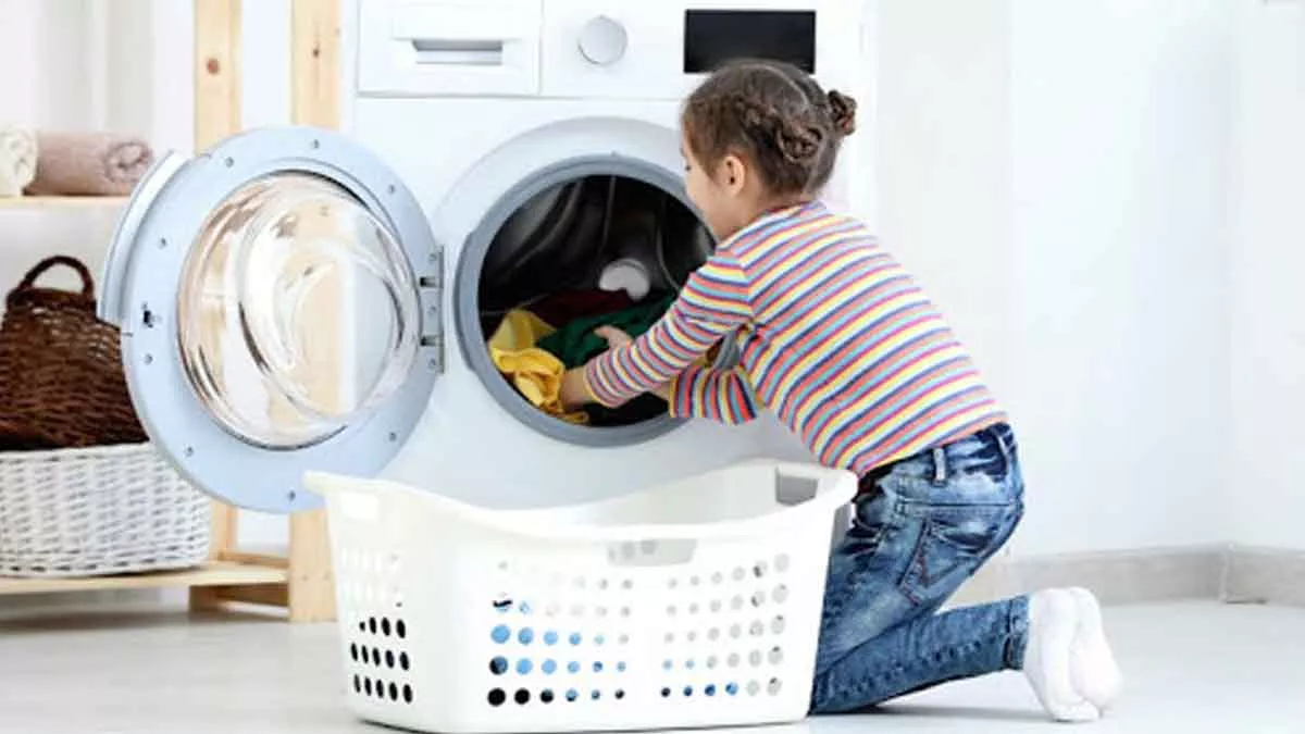 Langkah Mudah Mengajarkan Anak Mencuci Baju Sendiri - Portalmadura.com Langkah Mudah Mengajarkan Anak Mencuci Baju Sendiri