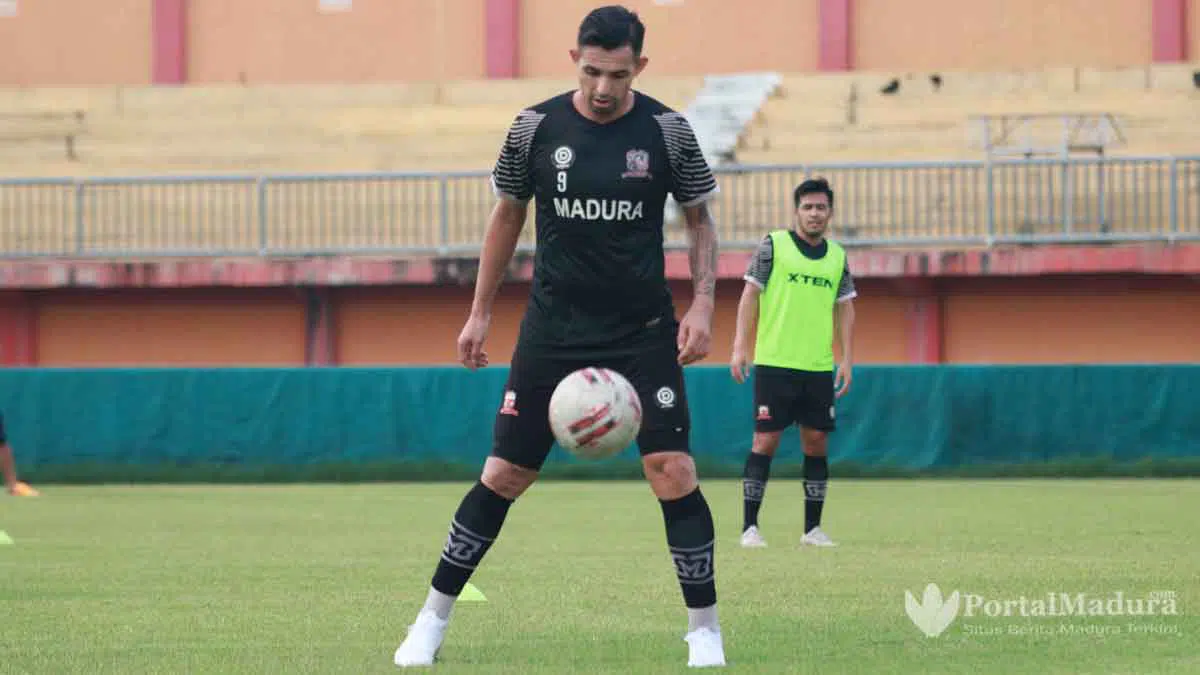 Madura-United-Resmi-Kontrak-Dua-Pemain-Anyar