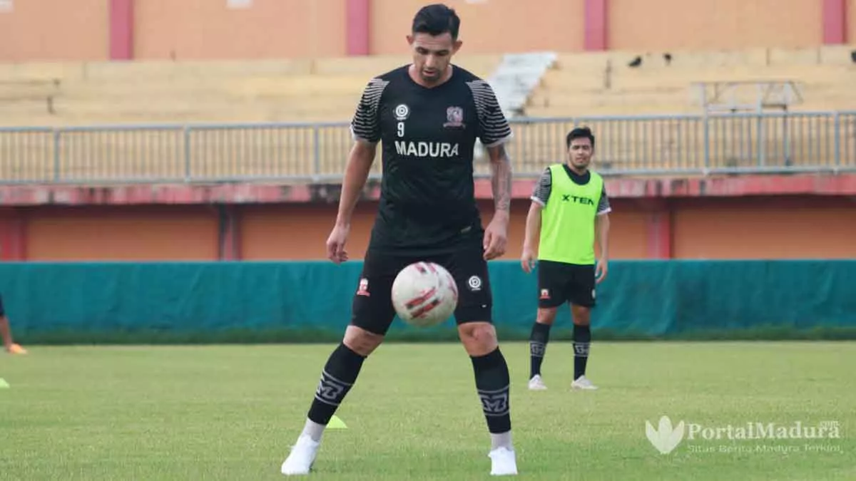 Resmi Kontrak Dua Pemain Anyar
