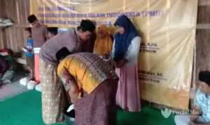PAC IKA PMII Pasongsongan Salurkan 20 Paket Sembako Bagi Anak Yatim