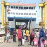 Pelabuhan Kalianget di Padati Penumpang Rute Kangean Sumenep