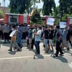 Pilkades Menghangat, Warga Payudan Daleman Demo Kantor DPMD Sumenep