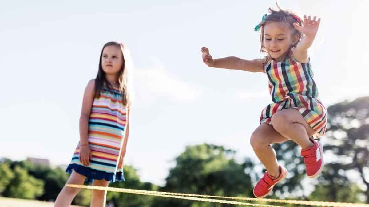 Rekomendasi Olahraga Sederhana yang Bisa Diajarkan pada Anak