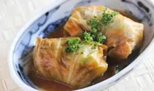 Resep Roll Kyabetsu Isi Ayam Sambal Bawang untuk Lebaran
