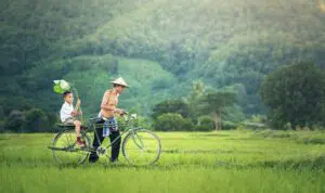 Suami-Istri-Bercerai,-Siapa-yang-Wajib-Menafkahi-Anak